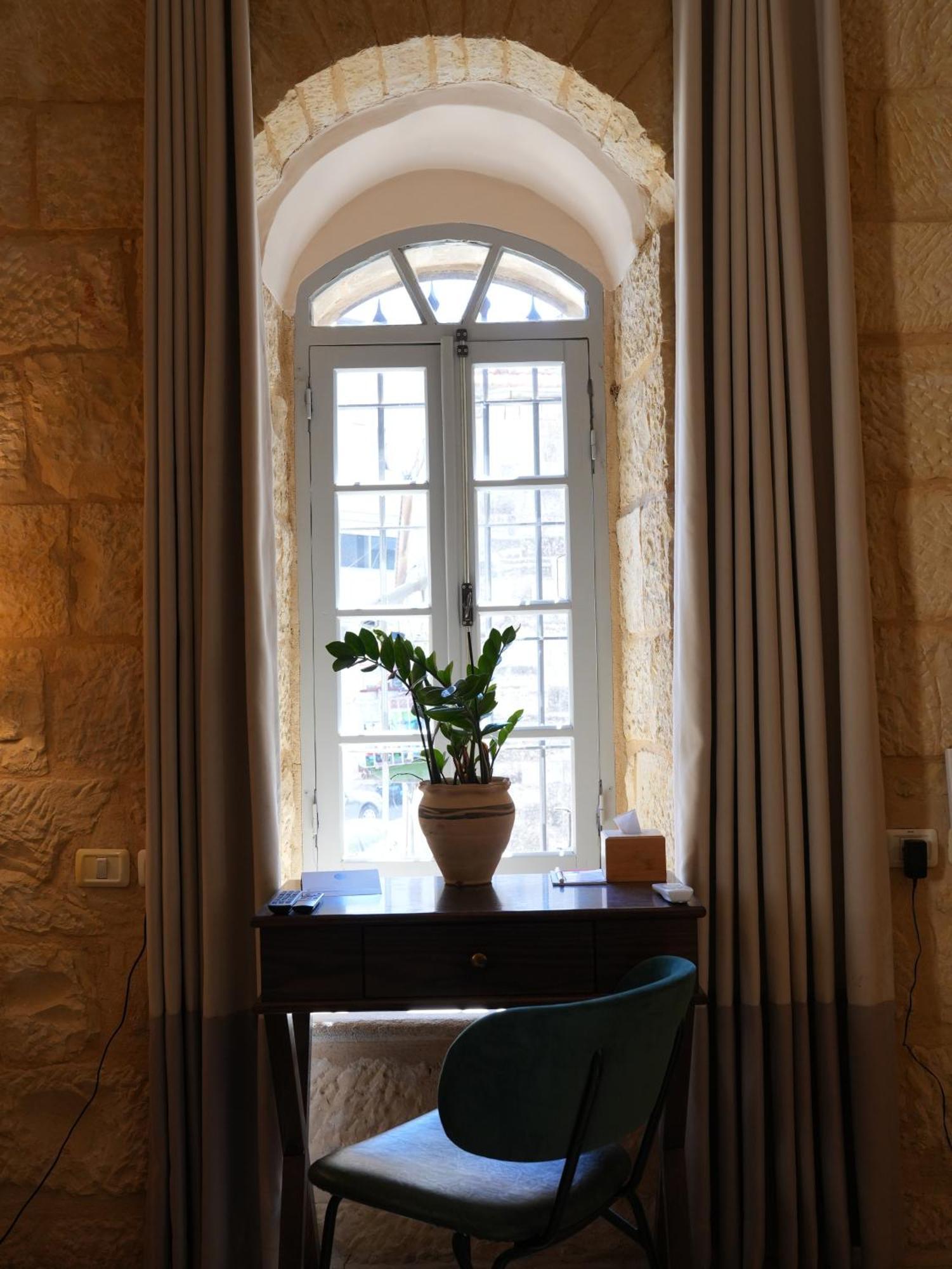 Farah Locanda Ramallah Exteriör bild